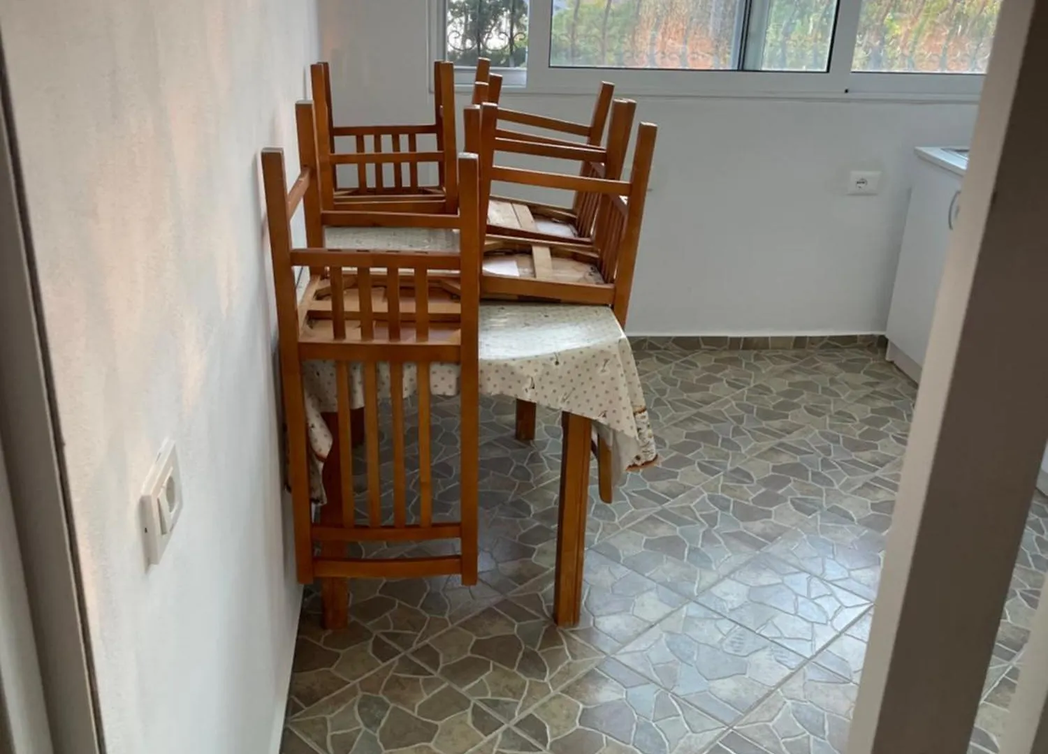 Traceys 3 Apartments Borsh 0*,