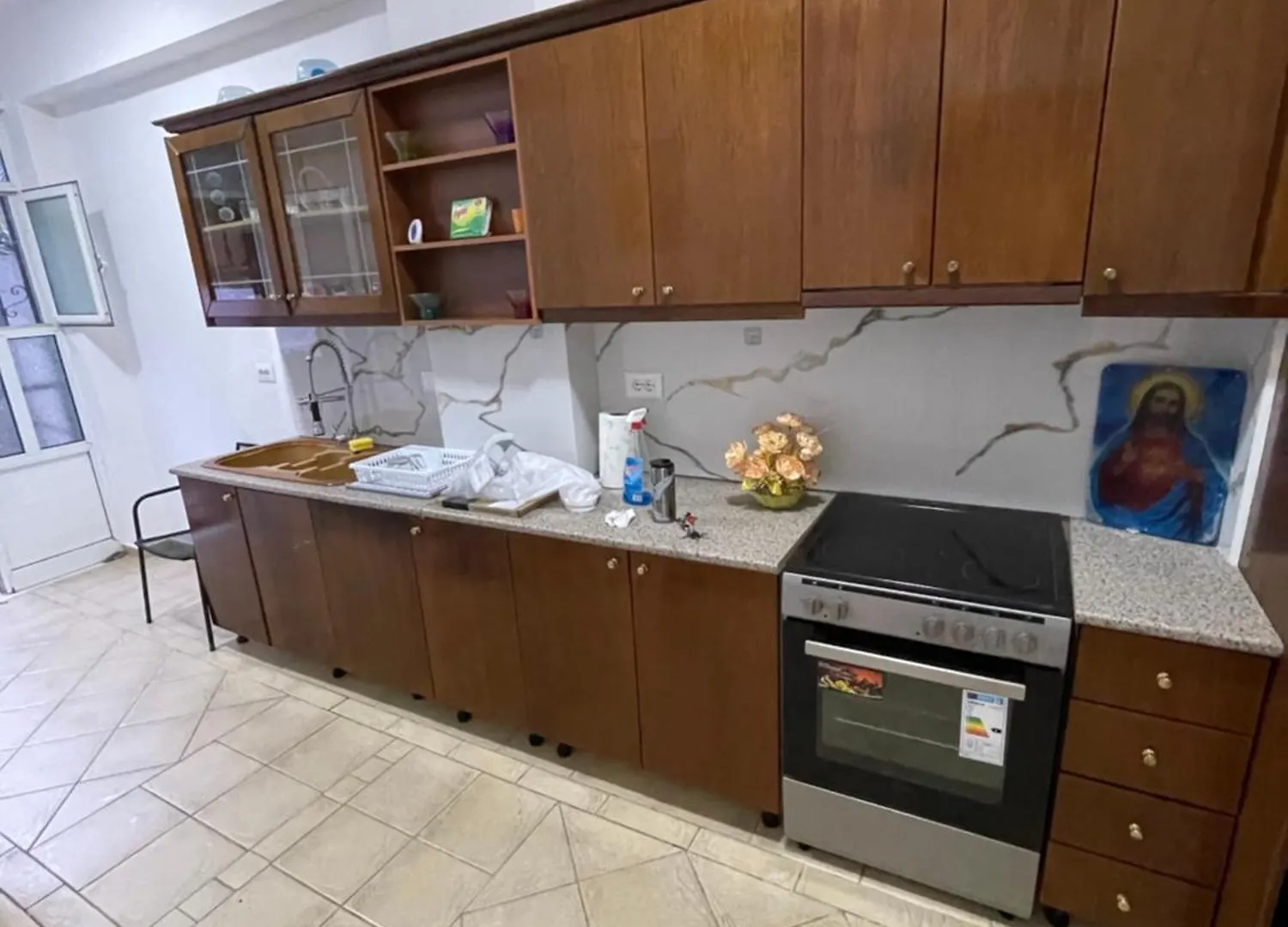 Traceys 3 Apartments Borsh
